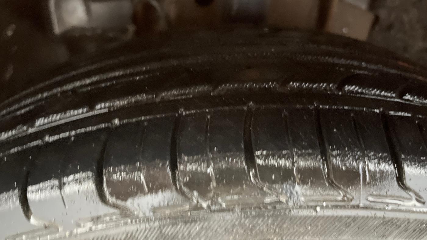 2019 Tata Tiago XZ PLUS PETROL, Petrol, Manual, 66,433 km, Left Front Tyre Tread