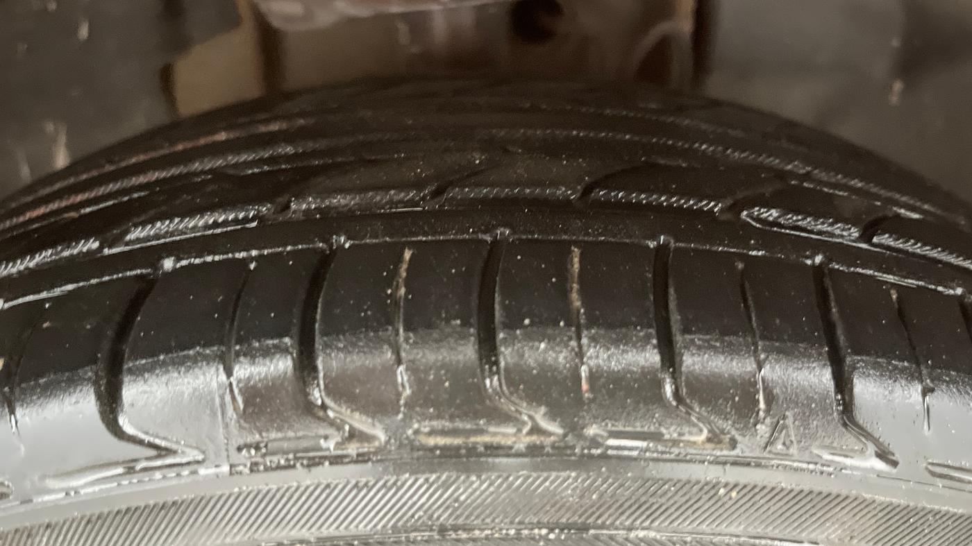 2019 Tata Tiago XZ PLUS PETROL, Petrol, Manual, 66,433 km, Right Front Tyre Tread