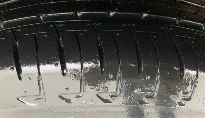 2018 Maruti IGNIS ZETA 1.2, Petrol, Manual, 25,121 km, Left Front Tyre Tread