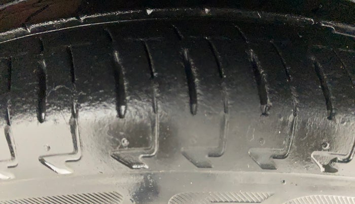 2018 Maruti IGNIS ZETA 1.2, Petrol, Manual, 25,121 km, Right Front Tyre Tread