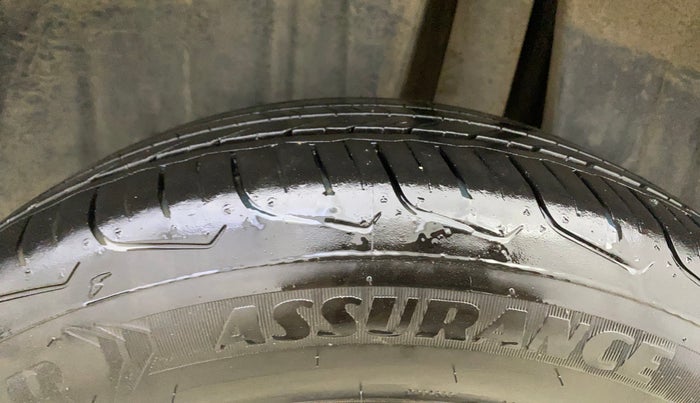 2023 Maruti FRONX DELTA PLUS 1.2MT, Petrol, Manual, 13,216 km, Left Rear Tyre Tread