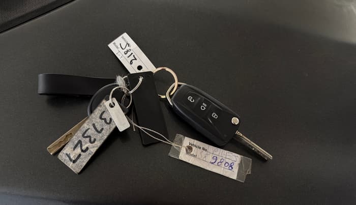 2024 Tata Tiago XTA CNG , CNG, Automatic, 79,575 km, Key Close Up