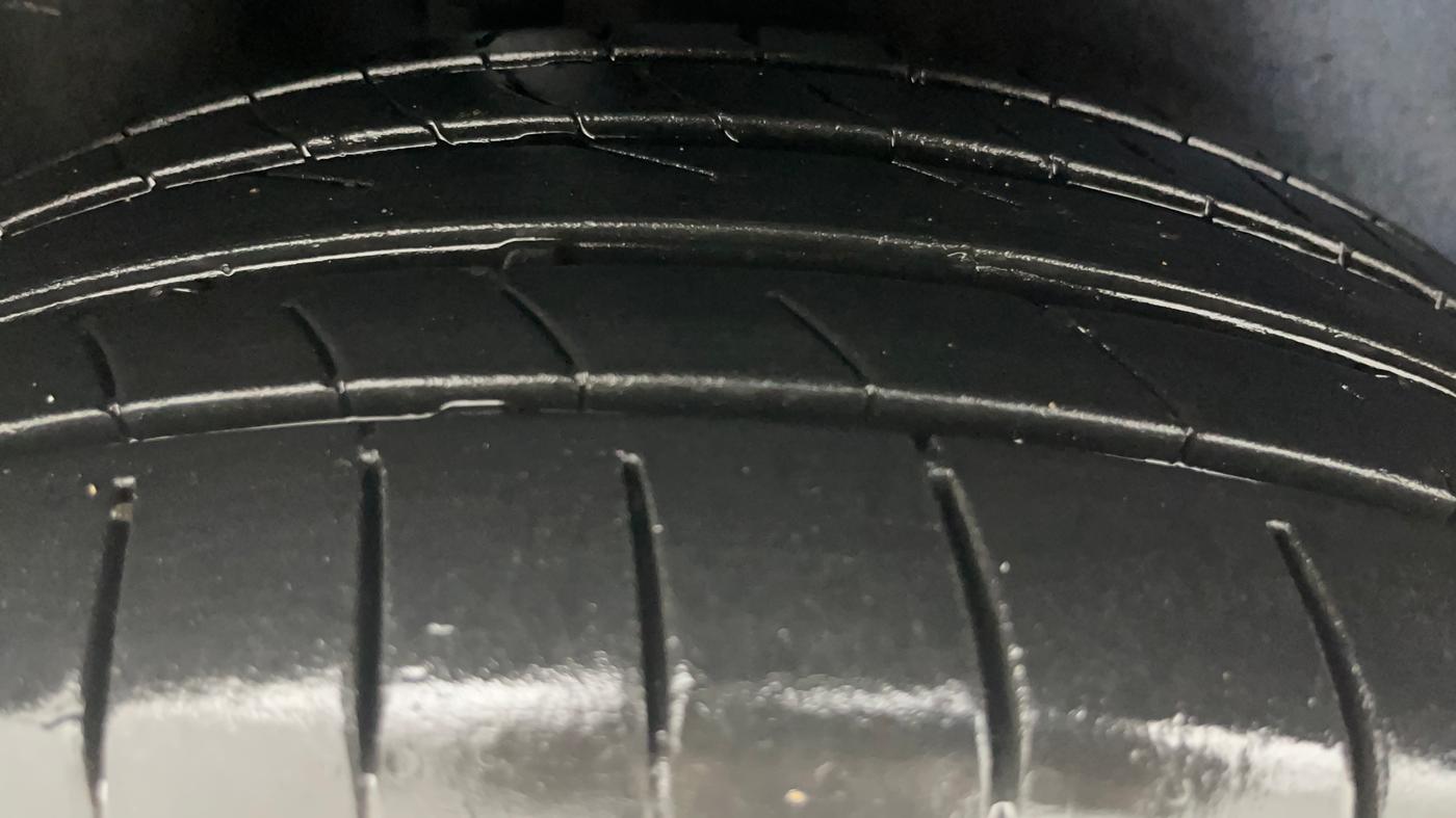 2013 Ford Ecosport TITANIUM 1.0L ECOBOOST, Petrol, Manual, 70,954 km, Right Rear Tyre Tread