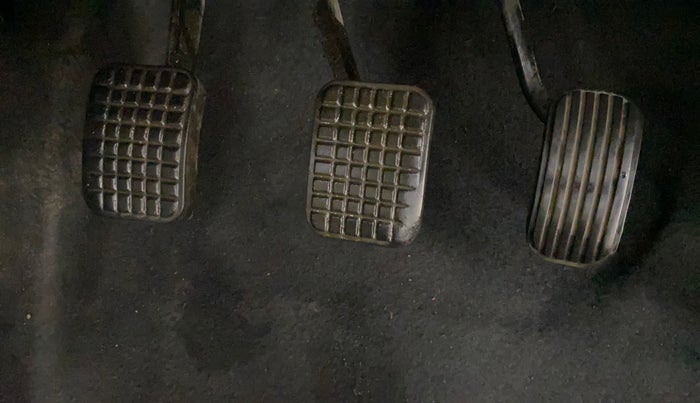 2016 Tata Tiago XT PETROL, Petrol, Manual, 25,136 km, Pedals