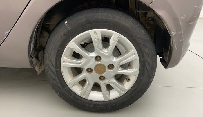 2018 Tata Tiago XZ PETROL, CNG, Manual, 82,257 km, Left Rear Wheel