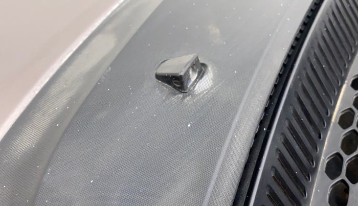 2018 Tata Tiago XZ PETROL, CNG, Manual, 82,257 km, Front windshield - Wiper nozzle not functional