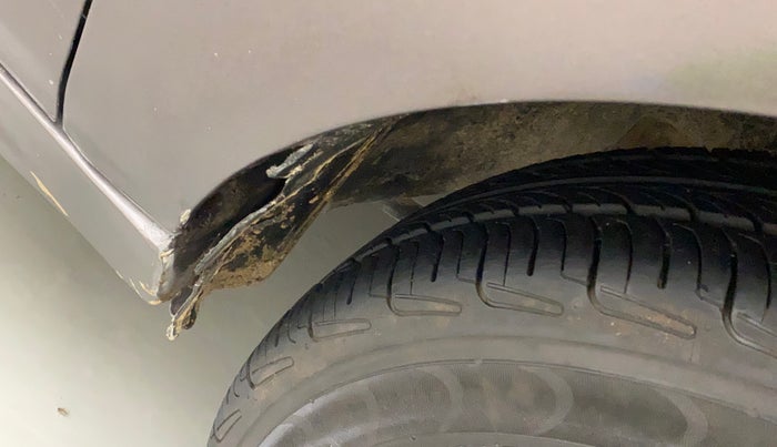 2018 Tata Tiago XZ PETROL, CNG, Manual, 82,257 km, Right fender - Lining loose