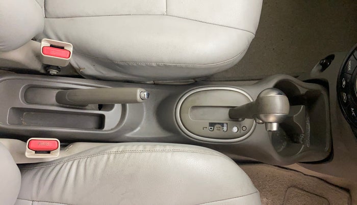 2014 Nissan Micra XV CVT, Petrol, Automatic, 99,651 km, Gear Lever