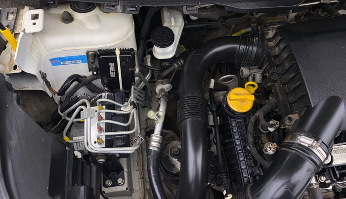 2020 Tata NEXON XM SUNROOF PETROL, Petrol, Manual, 30,077 km, Engine View - Right