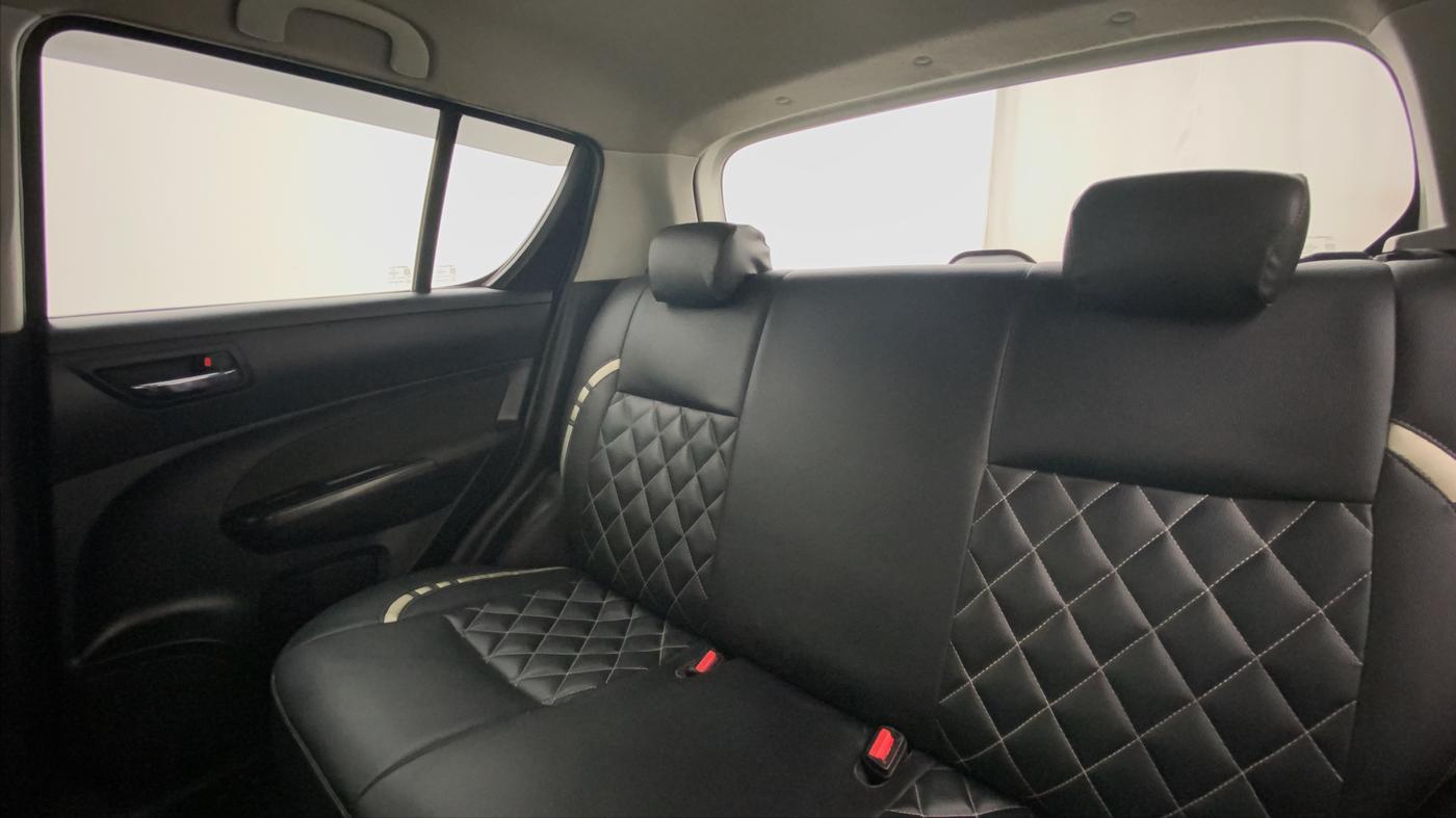 2013 Maruti Swift VDI, Diesel, Manual, 1,04,175 km, Right Side Door Cabin View