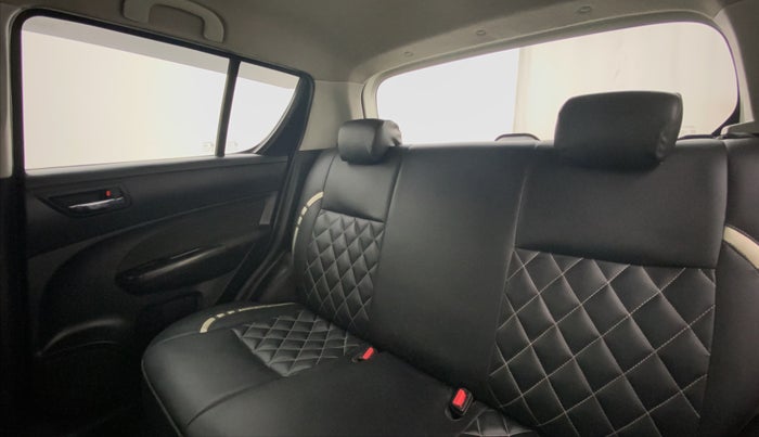 2013 Maruti Swift VDI, Diesel, Manual, 1,04,175 km, Right Side Door Cabin View