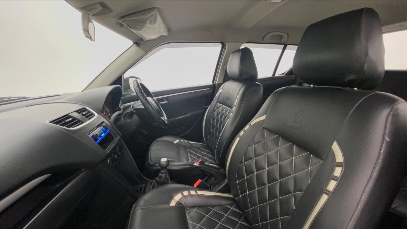 2013 Maruti Swift VDI, Diesel, Manual, 1,04,175 km, Right Side Front Door Cabin View