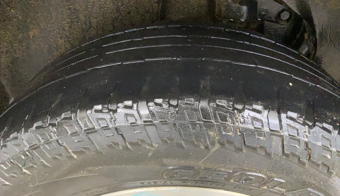 2021 Tata Safari XZ PLUS, Diesel, Manual, 1,00,883 km, Right Rear Tyre Tread