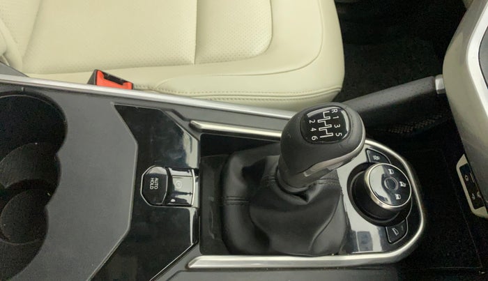 2021 Tata Safari XZ PLUS, Diesel, Manual, 1,00,883 km, Gear Lever