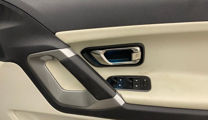 2021 Tata Safari XZ PLUS, Diesel, Manual, 1,00,883 km, Driver Side Door Panels Control