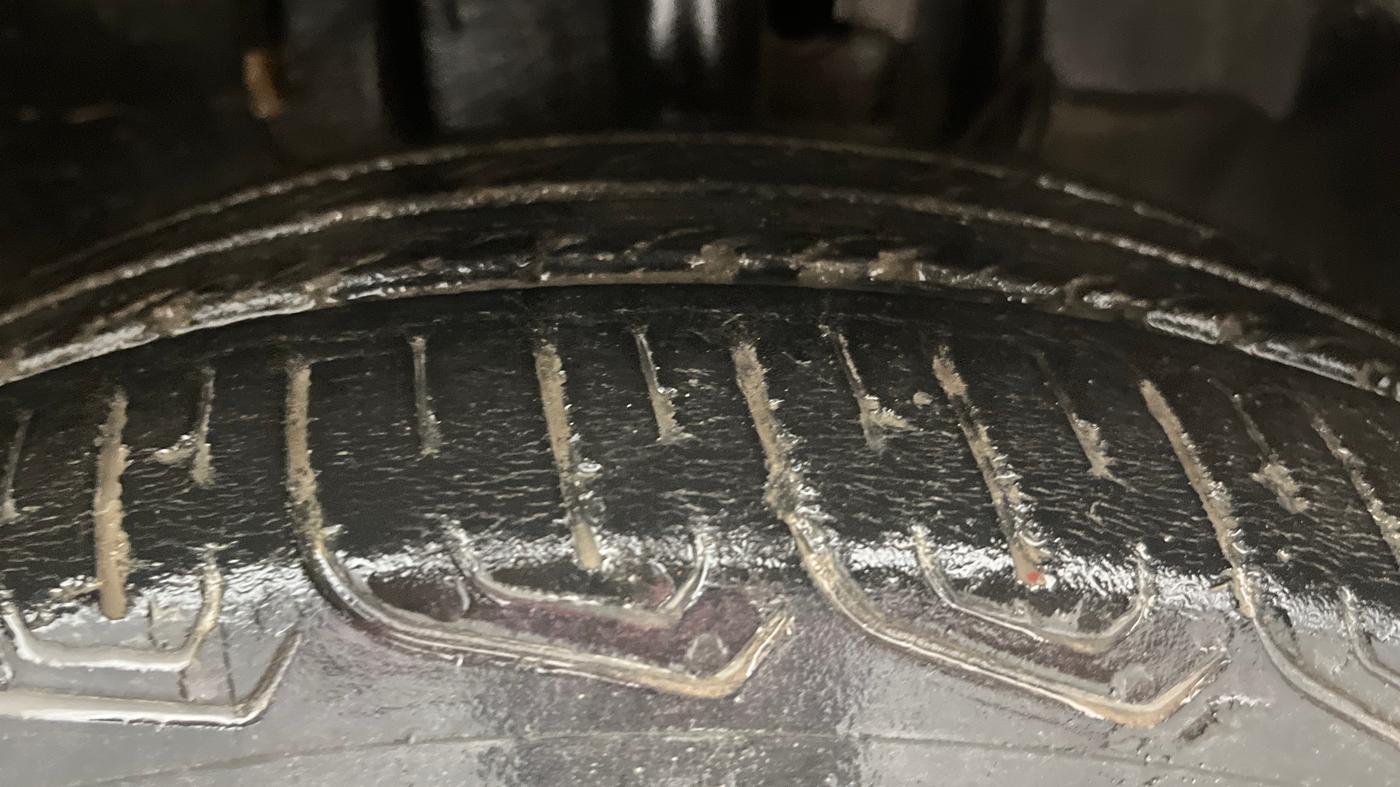 2022 Tata TIGOR XZ PLUS CNG, CNG, Manual, 29,057 km, Right Front Tyre Tread
