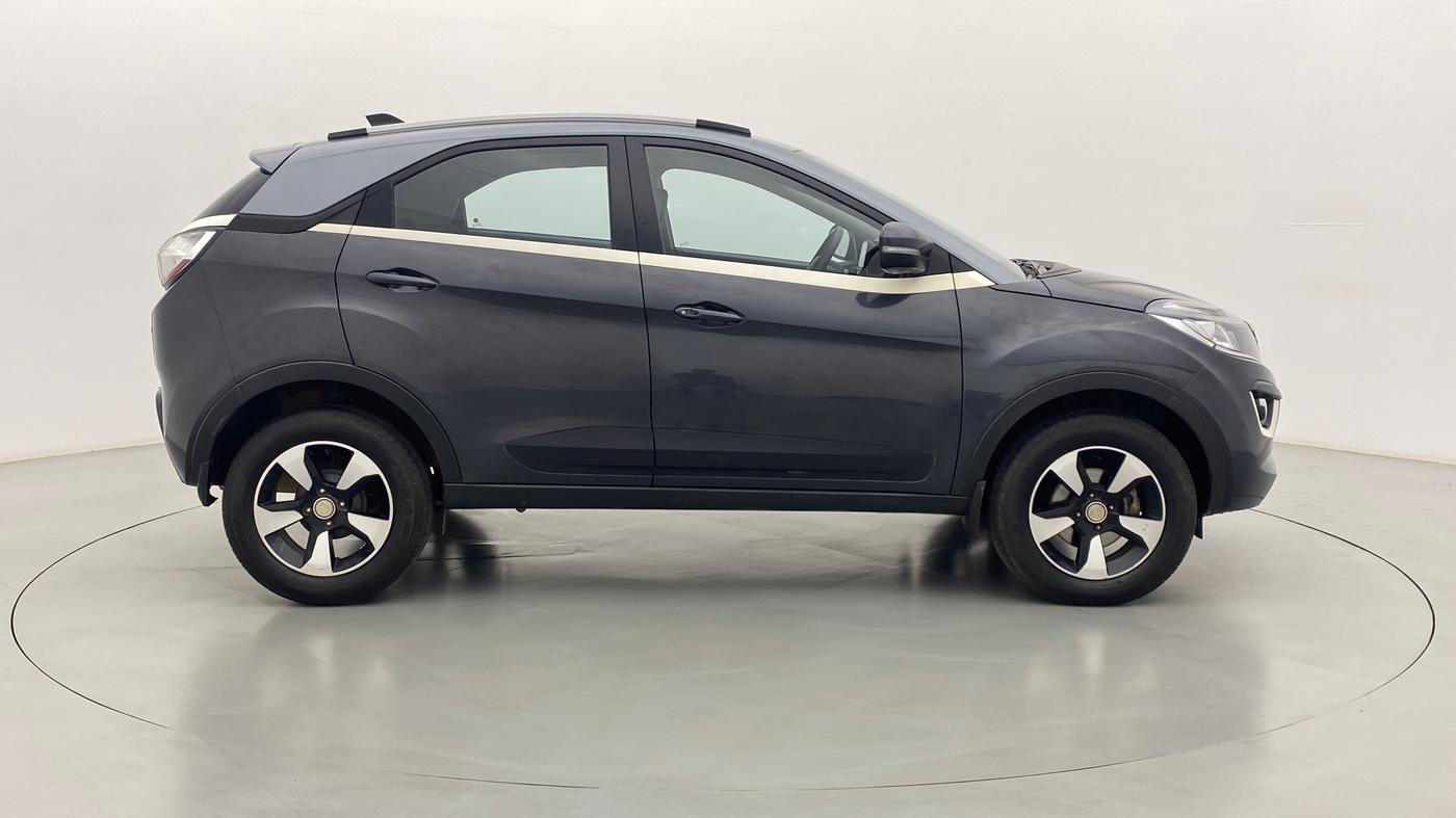 2018 Tata NEXON XZA+ 1.5 Dual Tone, Diesel, Automatic, 58,988 km, Right Side View