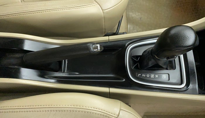 2016 Maruti Ciaz ZXI+ AT, Petrol, Automatic, 60,711 km, Gear Lever