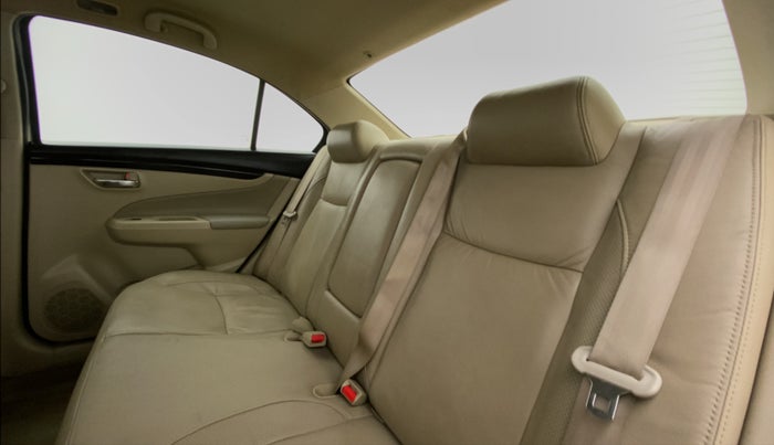 2016 Maruti Ciaz ZXI+ AT, Petrol, Automatic, 60,711 km, Right Side Rear Door Cabin