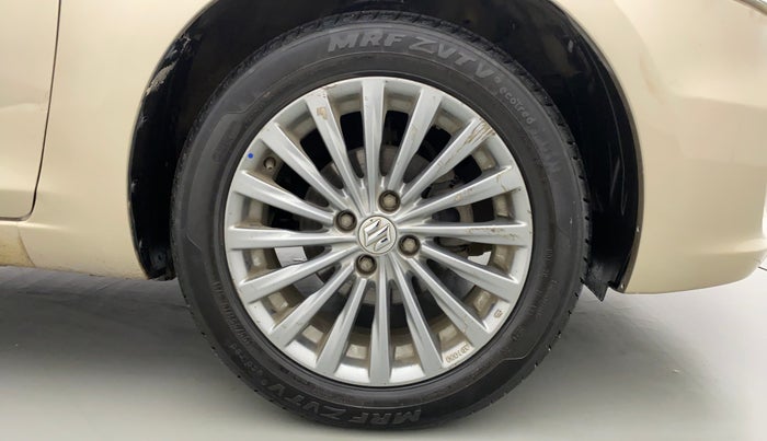 2016 Maruti Ciaz ZXI+ AT, Petrol, Automatic, 60,711 km, Right Front Wheel