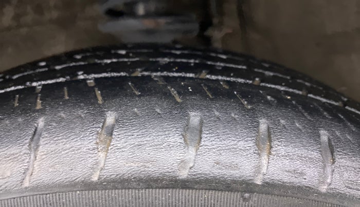 2012 Maruti Alto K10 VXI, Petrol, Manual, 41,712 km, Left Front Tyre Tread