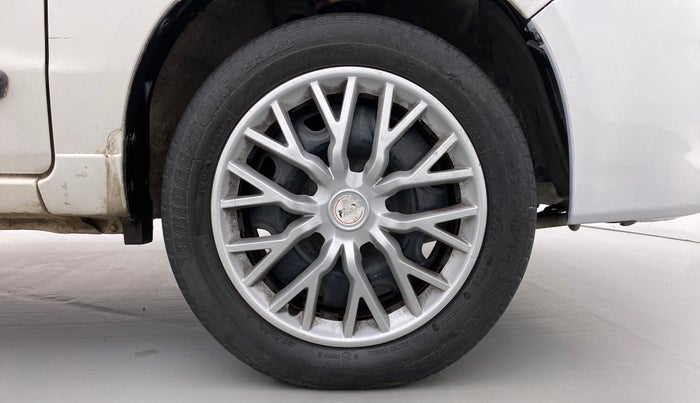 2012 Maruti Alto K10 VXI, Petrol, Manual, 41,712 km, Right Front Wheel