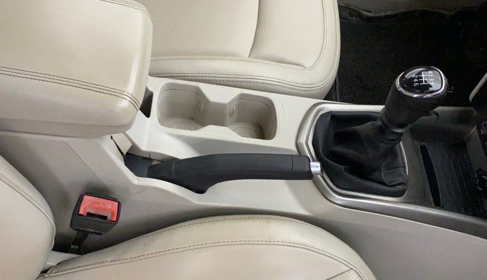 2019 Mahindra XUV300 W8 (O) 1.2 PETROL, Petrol, Manual, 64,322 km, Gear Lever