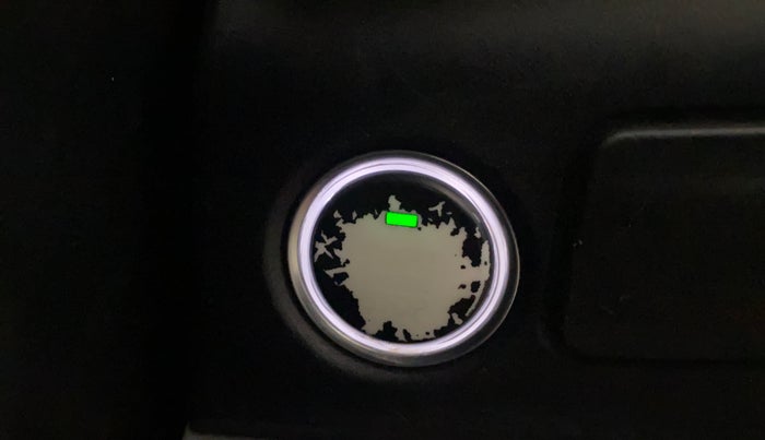 2020 Tata ALTROZ XZ PETROL, Petrol, Manual, 43,628 km, Keyless Start/ Stop Button