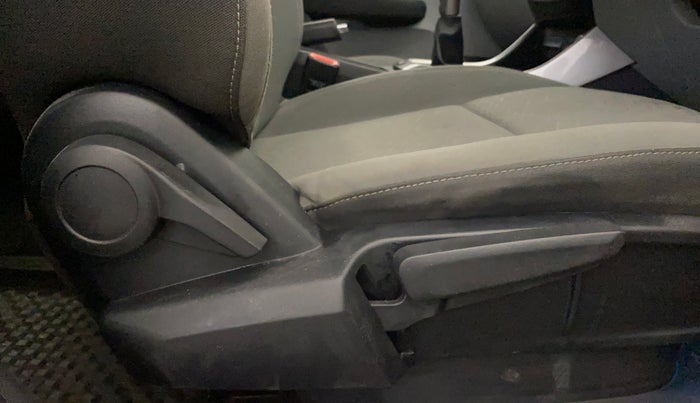 2020 Tata ALTROZ XZ PETROL, Petrol, Manual, 43,628 km, Driver Side Adjustment Panel