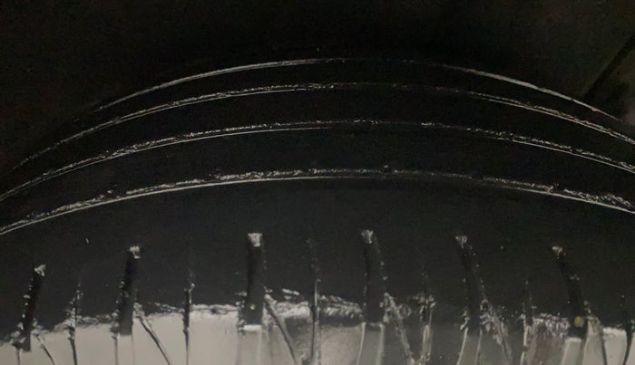 2016 Maruti Vitara Brezza ZDI PLUS DUAL TONE, Diesel, Manual, 36,733 km, Left Rear Tyre Tread