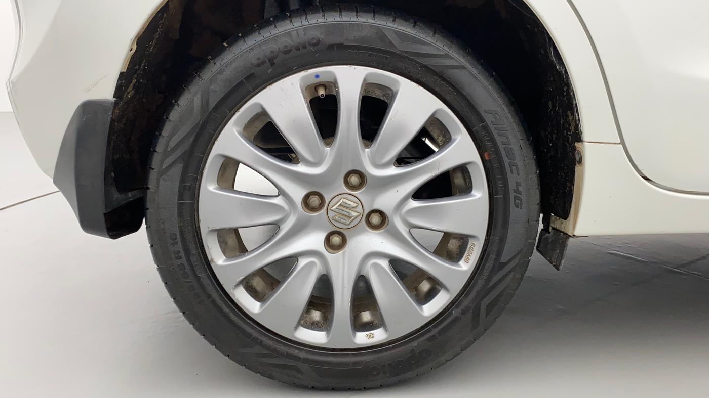 2017 Maruti Baleno ALPHA PETROL 1.2, Petrol, Manual, 45,708 km, Right Rear Wheel