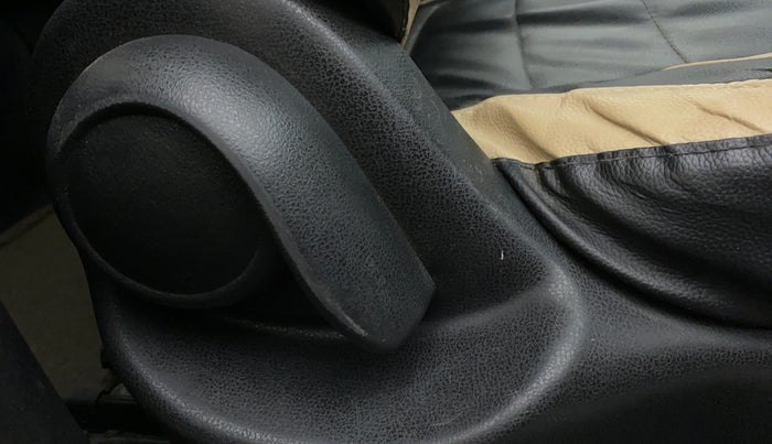 2016 Nissan Micra Active XL, Petrol, Manual, 38,310 km, Driver Side Adjustment Panel