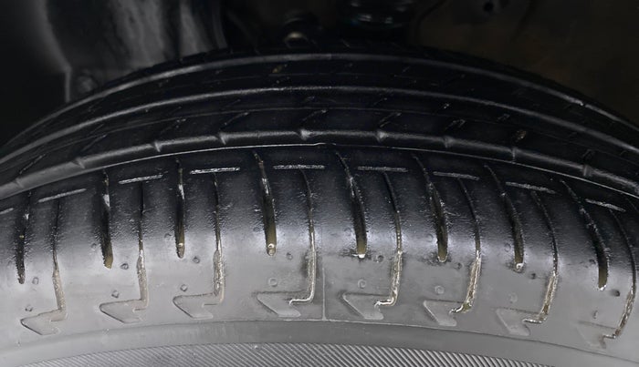2021 Maruti IGNIS SIGMA 1.2 K12, Petrol, Manual, 17,975 km, Left Front Tyre Tread
