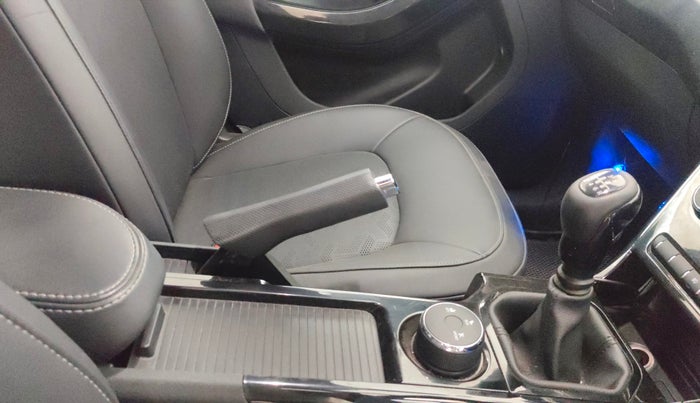 2021 Tata NEXON XZ PLUS (O) DIESEL DARK EDITION, Diesel, Manual, 37,872 km, Gear Lever