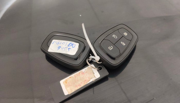 2021 Tata NEXON XZ PLUS (O) DIESEL DARK EDITION, Diesel, Manual, 37,872 km, Key Close Up