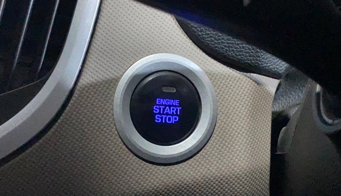 2017 Hyundai Creta SX PLUS 1.6 PETROL, Petrol, Manual, 60,103 km, Keyless Start/ Stop Button