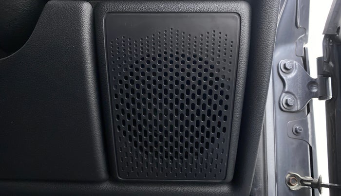 2021 Mahindra Thar LX PETROL HT 4WD AT, Petrol, Automatic, 5,295 km, Speaker