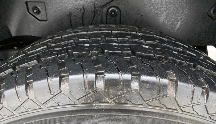 2021 Mahindra Thar LX PETROL HT 4WD AT, Petrol, Automatic, 5,295 km, Left Rear Tyre Tread