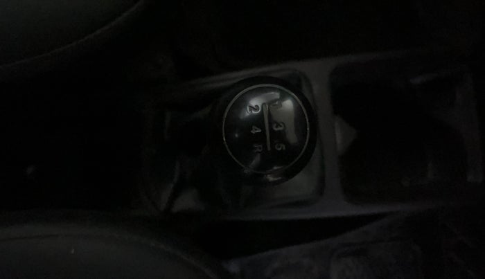 2015 Hyundai Eon ERA +, Petrol, Manual, 97,996 km, Gear Lever