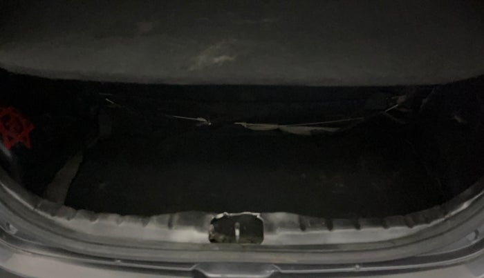 2015 Hyundai Eon ERA +, Petrol, Manual, 97,996 km, Boot Inside