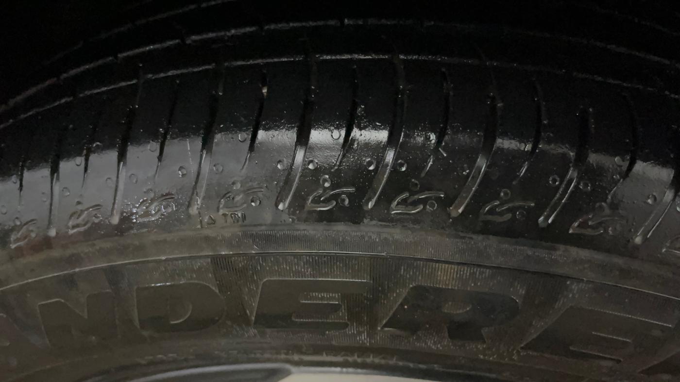2019 Hyundai VENUE SX PLUS 1.0 TURBO DCT, Petrol, Automatic, 60,164 km, Left Front Tyre Tread