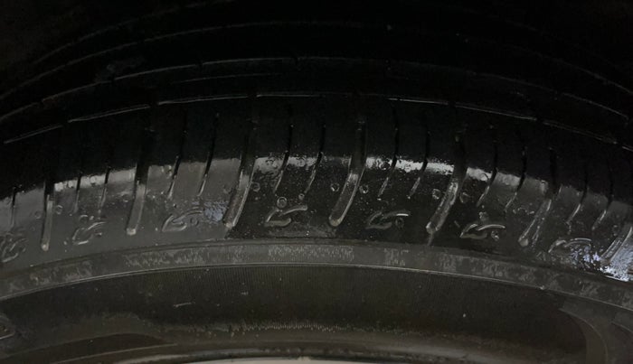 2019 Hyundai VENUE SX PLUS 1.0 TURBO DCT, Petrol, Automatic, 60,108 km, Left Rear Tyre Tread