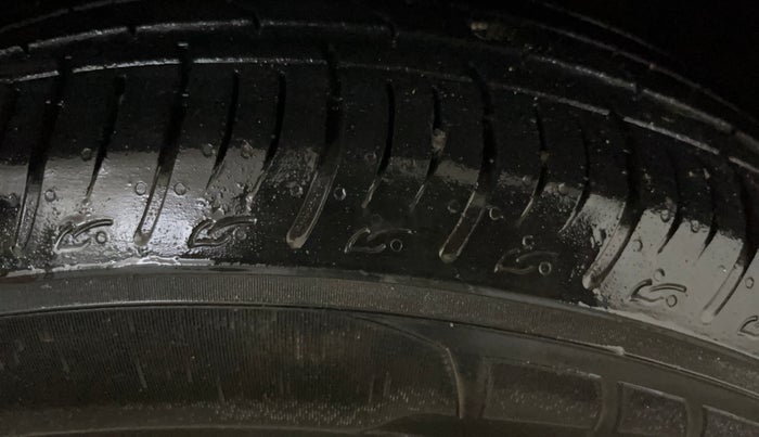 2019 Hyundai VENUE SX PLUS 1.0 TURBO DCT, Petrol, Automatic, 60,108 km, Right Front Tyre Tread