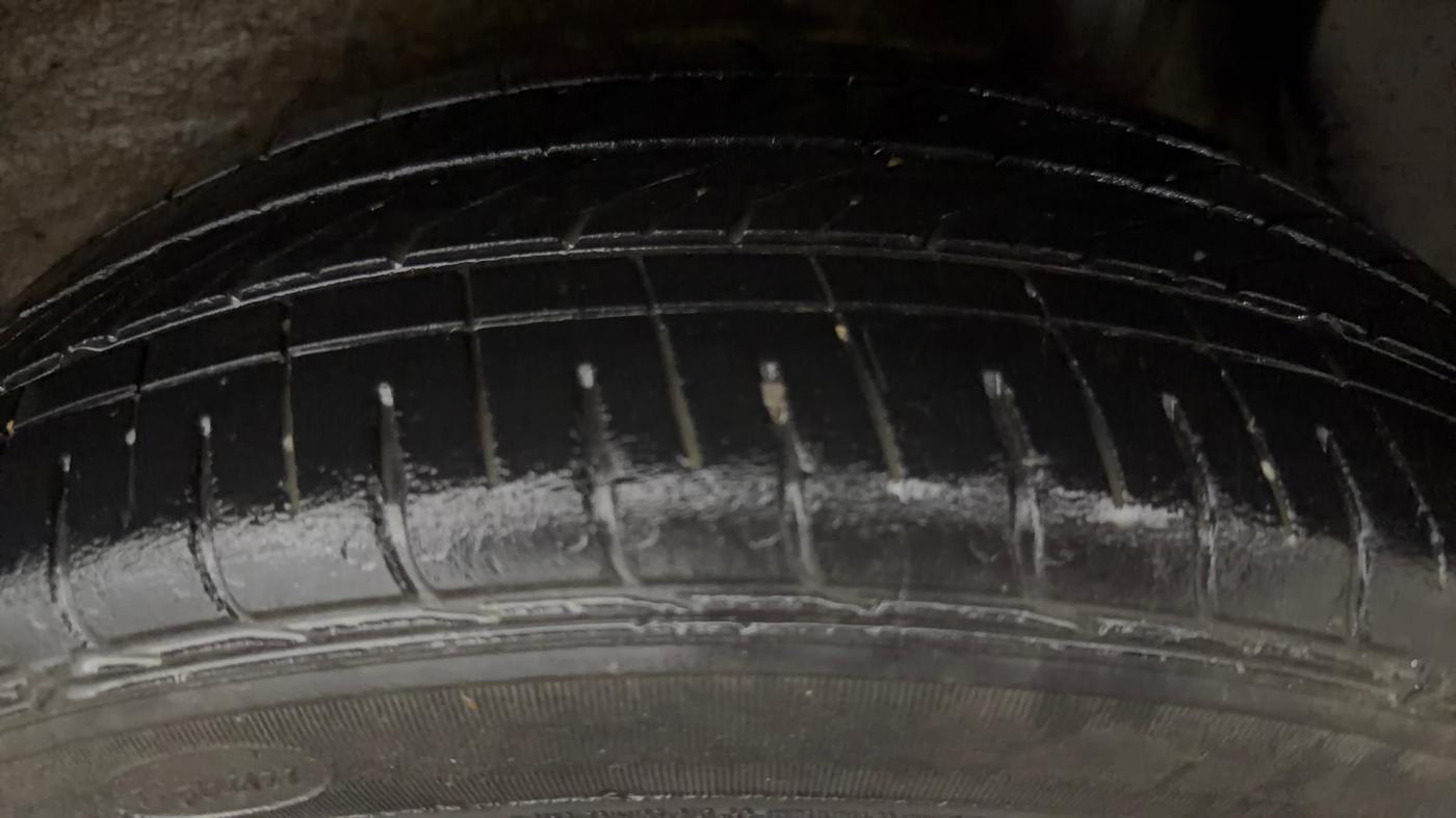 2023 Maruti IGNIS ZETA 1.2 AMT, CNG, Automatic, 68,687 km, Left Rear Tyre Tread