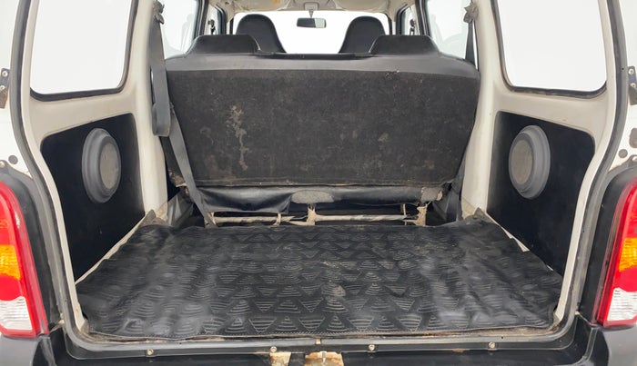2023 Maruti Eeco 5 STR AC, Petrol, Manual, 20,002 km, Boot Inside