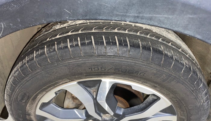 2017 Honda WR-V 1.2L I-VTEC VX MT, Petrol, Manual, 31,844 km, Left Front Tyre Tread