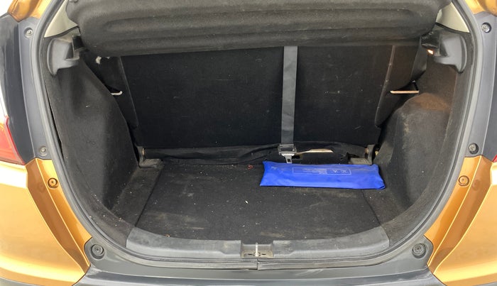 2017 Honda WR-V 1.2L I-VTEC VX MT, Petrol, Manual, 31,844 km, Boot Inside