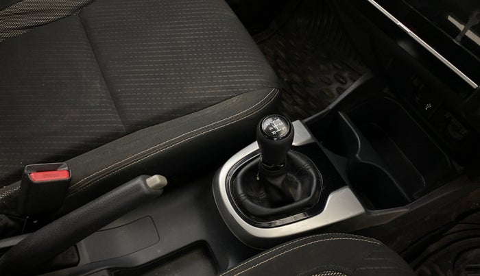 2017 Honda WR-V 1.2L I-VTEC VX MT, Petrol, Manual, 31,844 km, Gear Lever