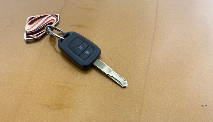 2017 Honda WR-V 1.2L I-VTEC VX MT, Petrol, Manual, 31,844 km, Key Close Up