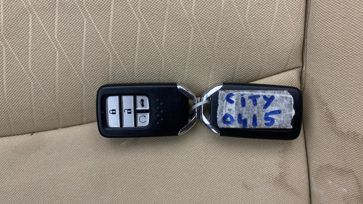2020 Honda City 1.5L I-VTEC VX CVT, Petrol, Automatic, 1,39,616 km, Key Close Up